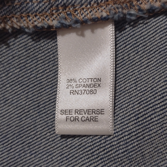 NWT Cato jean jacket, short, size 18/20w - Picture 6 of 6